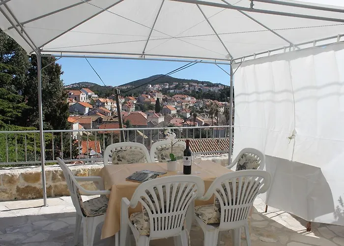 Margarita Cavtat